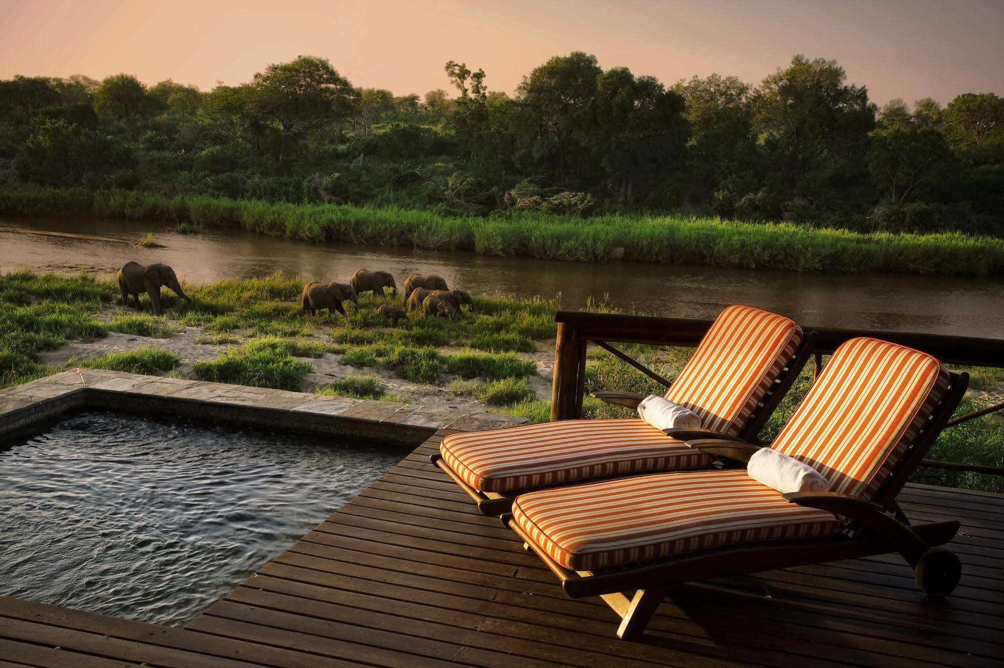 Lion Sands - Tinga Lodge Skukuza Exterior photo