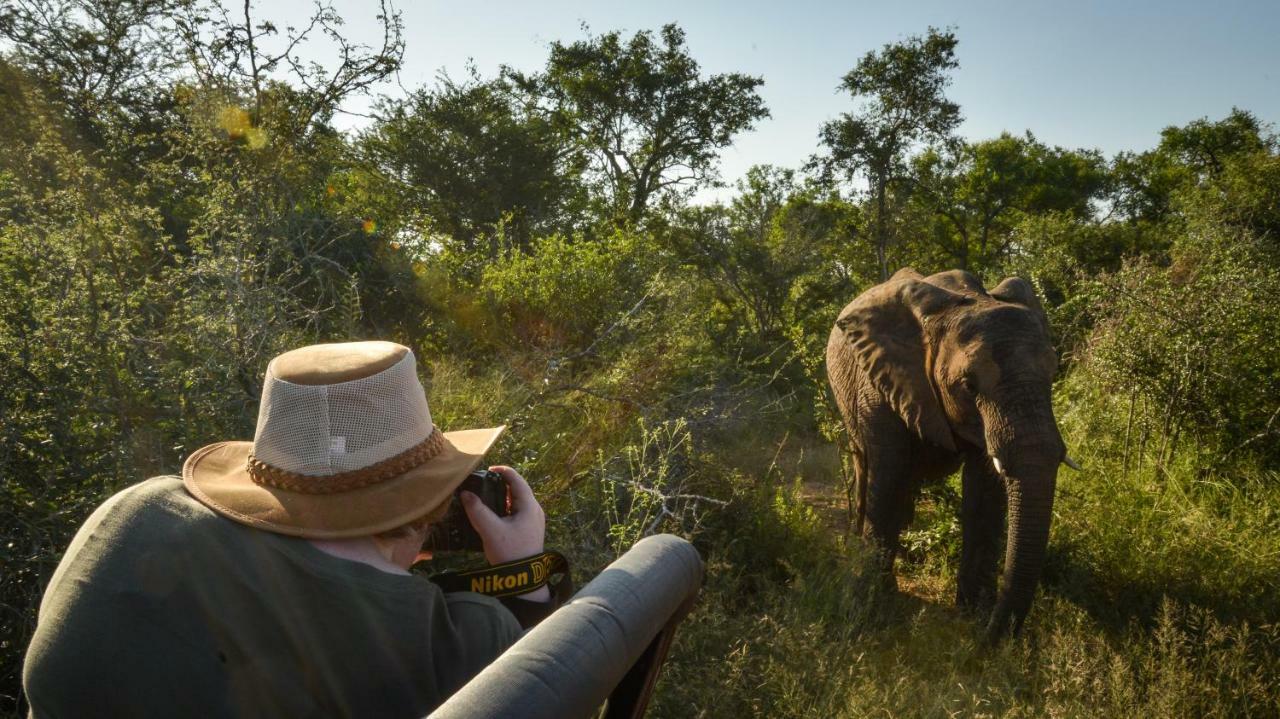 Lion Sands - Tinga Lodge Skukuza Exterior photo